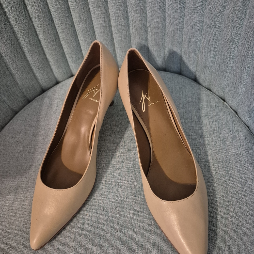 Chic Beige Women's Heels - Picture 2 of 6